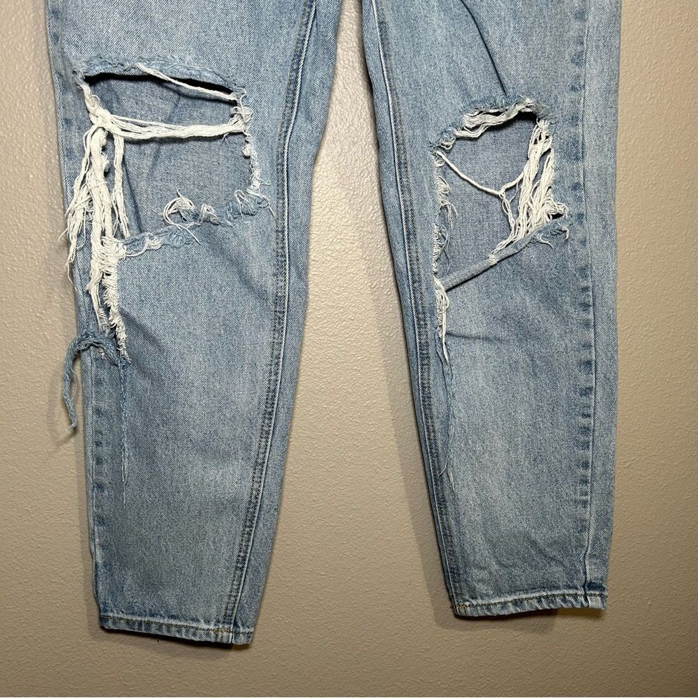 PrettyLittleThing knee rip high rise distressed mom jeans women’s size small 6 - Picture 5 of 10
